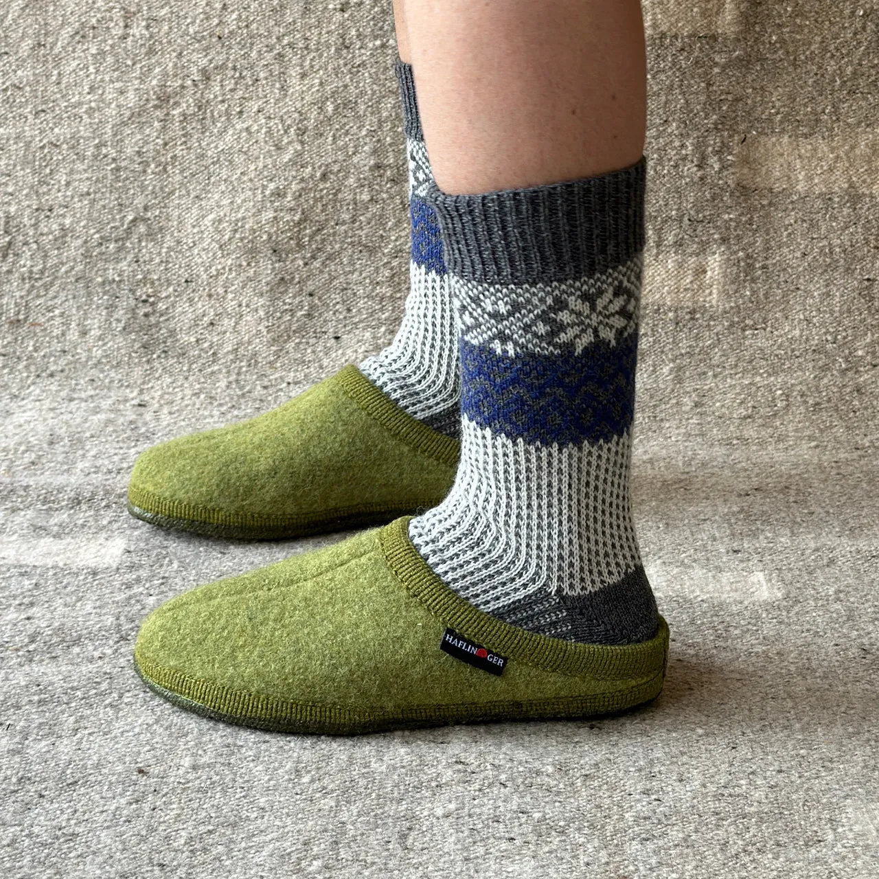 Boiled Wool Slippers - Alaska - Schwarz (Adults 36-48) *Pre-order