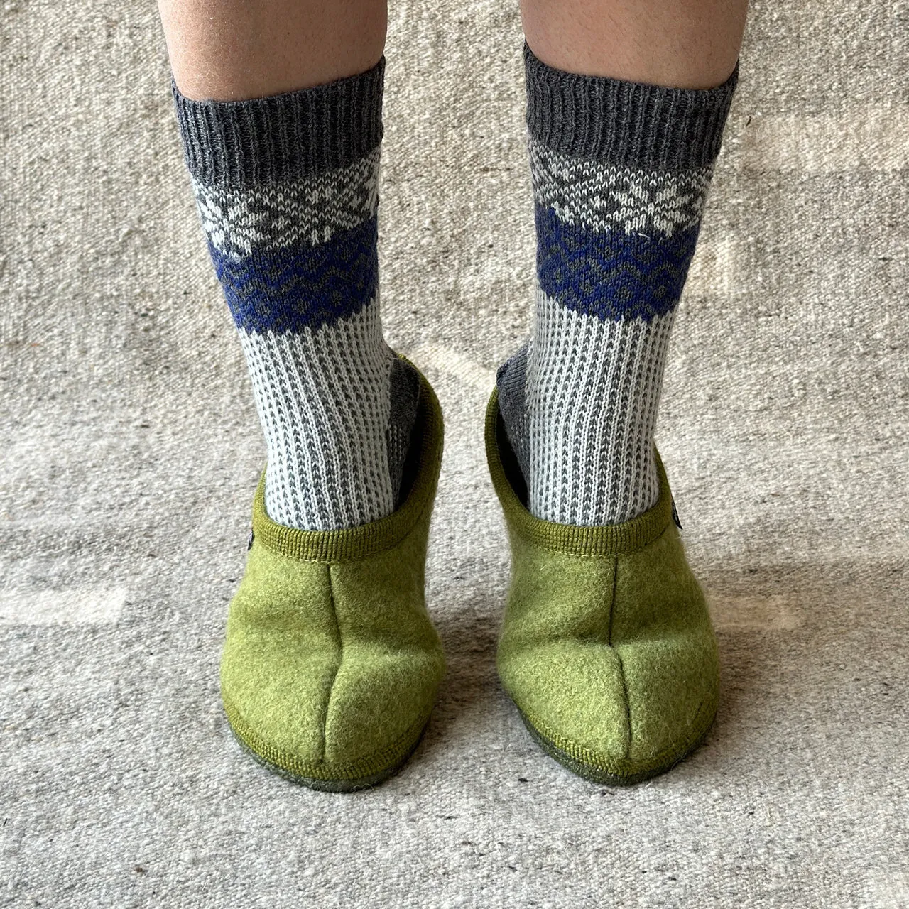 Boiled Wool Slippers - Alaska - Schwarz (Adults 36-48) *Pre-order