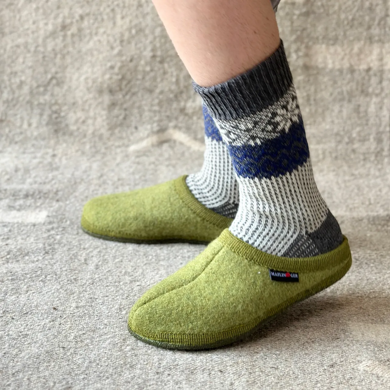 Boiled Wool Slippers - Alaska - Schwarz (Adults 36-48) *Pre-order