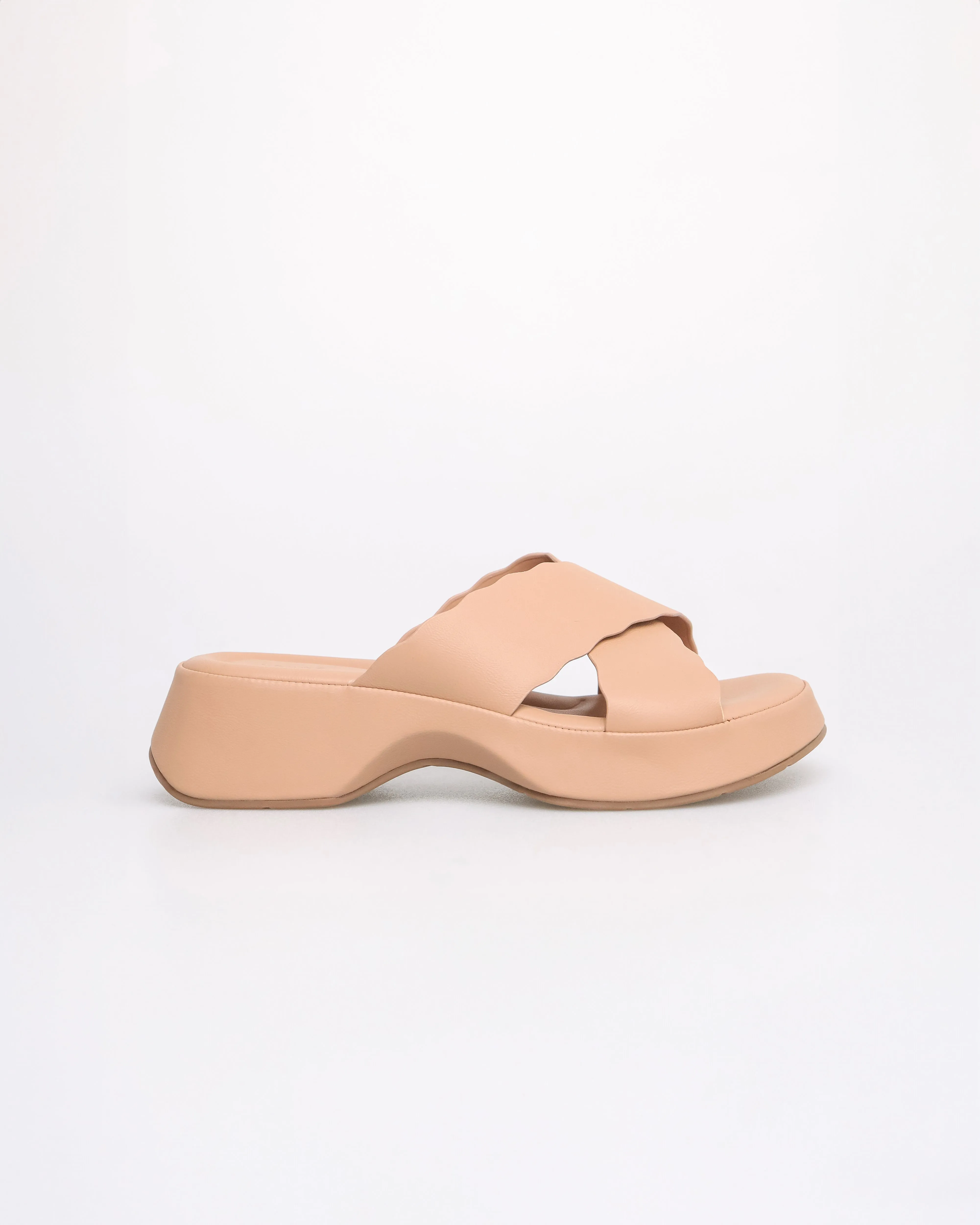 Tomaz NN422 Ladies Wavy Sandals