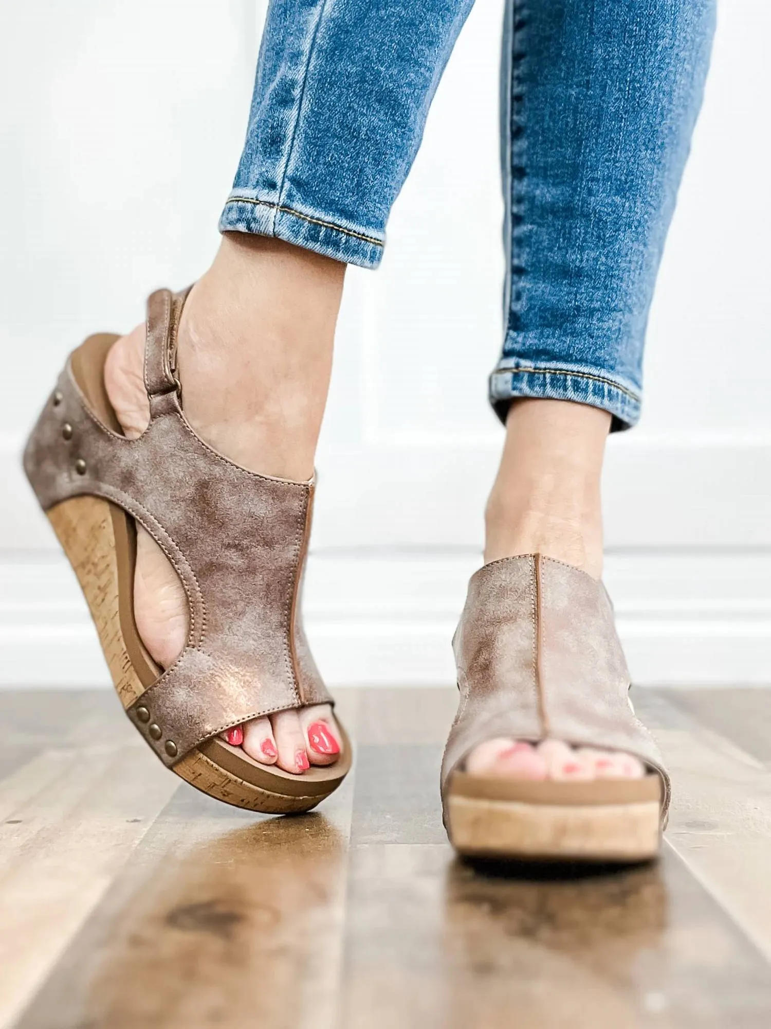 Women's Carley Wedge Sandals In Washed Bronze Metallic