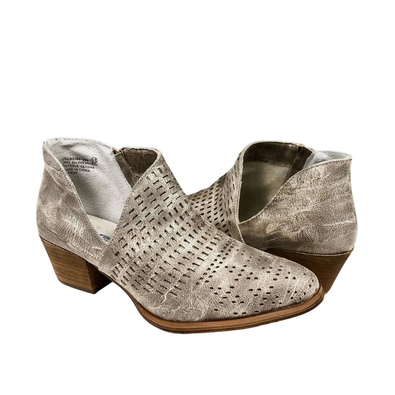 Women's Laserette Bootie In Cream